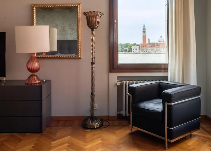 Bacino San Marco Exclusive View R&R